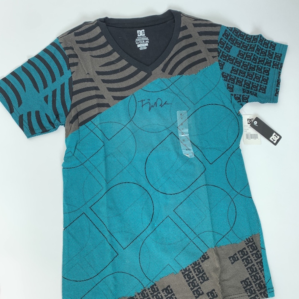 Rob Dyrdek signed DC shirt